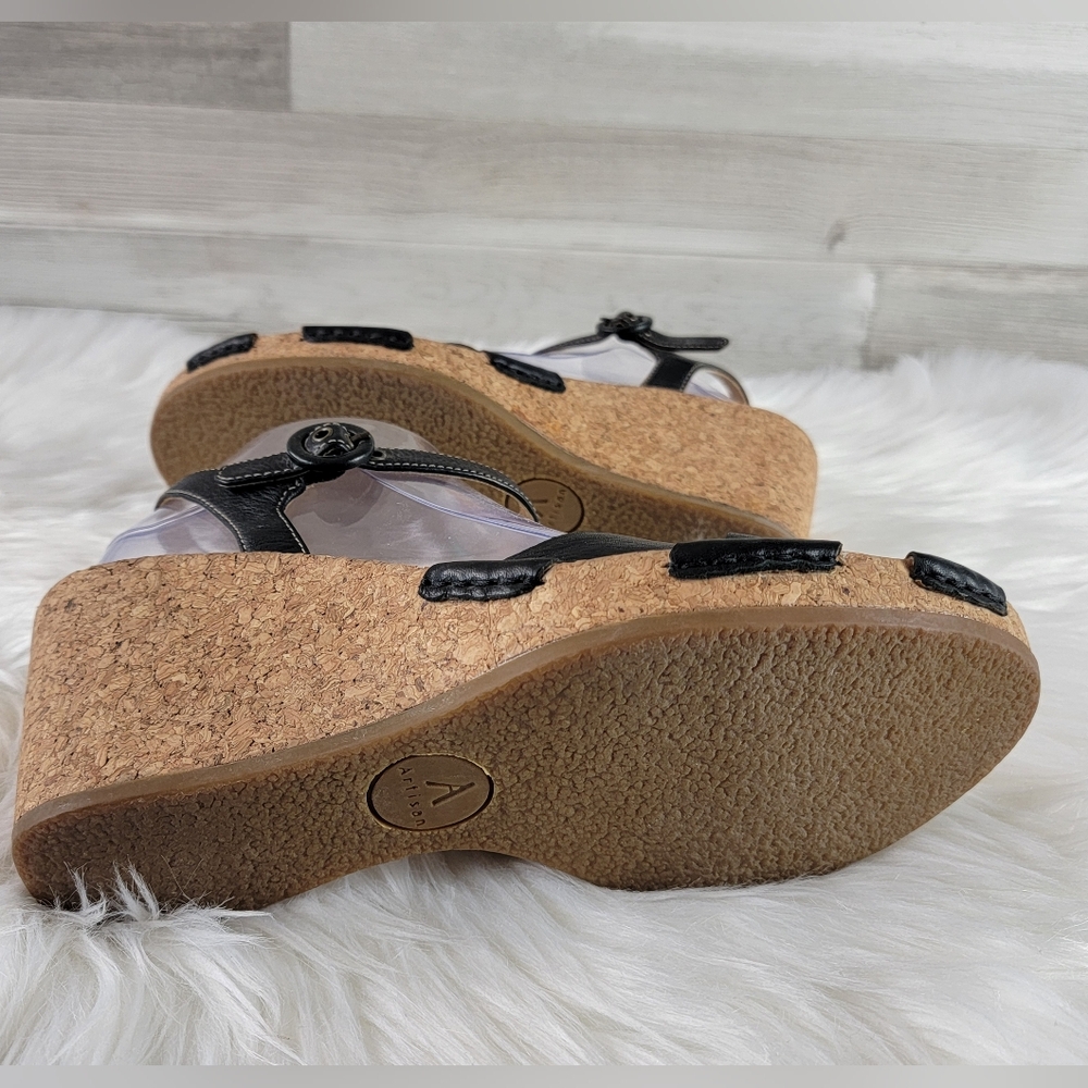 Clarks Artisan Black Leather Peep Toe Cork Wedge Sandals Women's Size 8½ - Picture 15 of 16